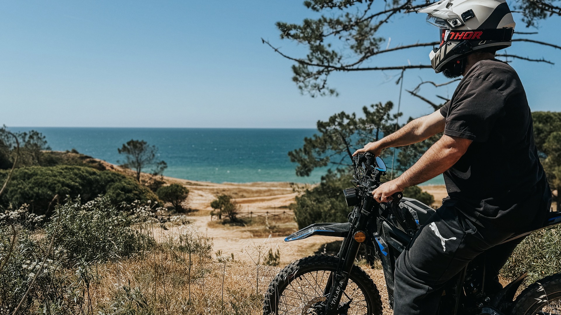 Pine forest trail electric bike ride at Falésia - Ewheelo adventure tours Albufeira